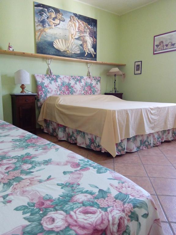 Carlo'S Country House Castellina Marittima Esterno foto