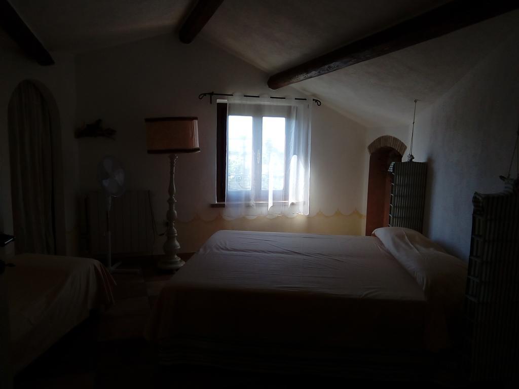 Carlo'S Country House Castellina Marittima Esterno foto