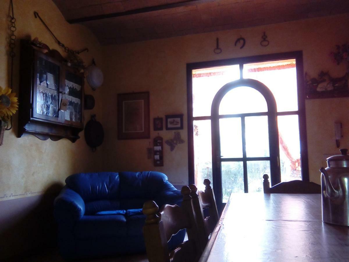 Carlo'S Country House Castellina Marittima Esterno foto
